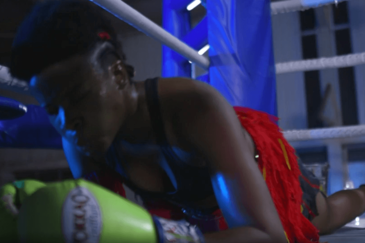 Anna's first fight – Makofi